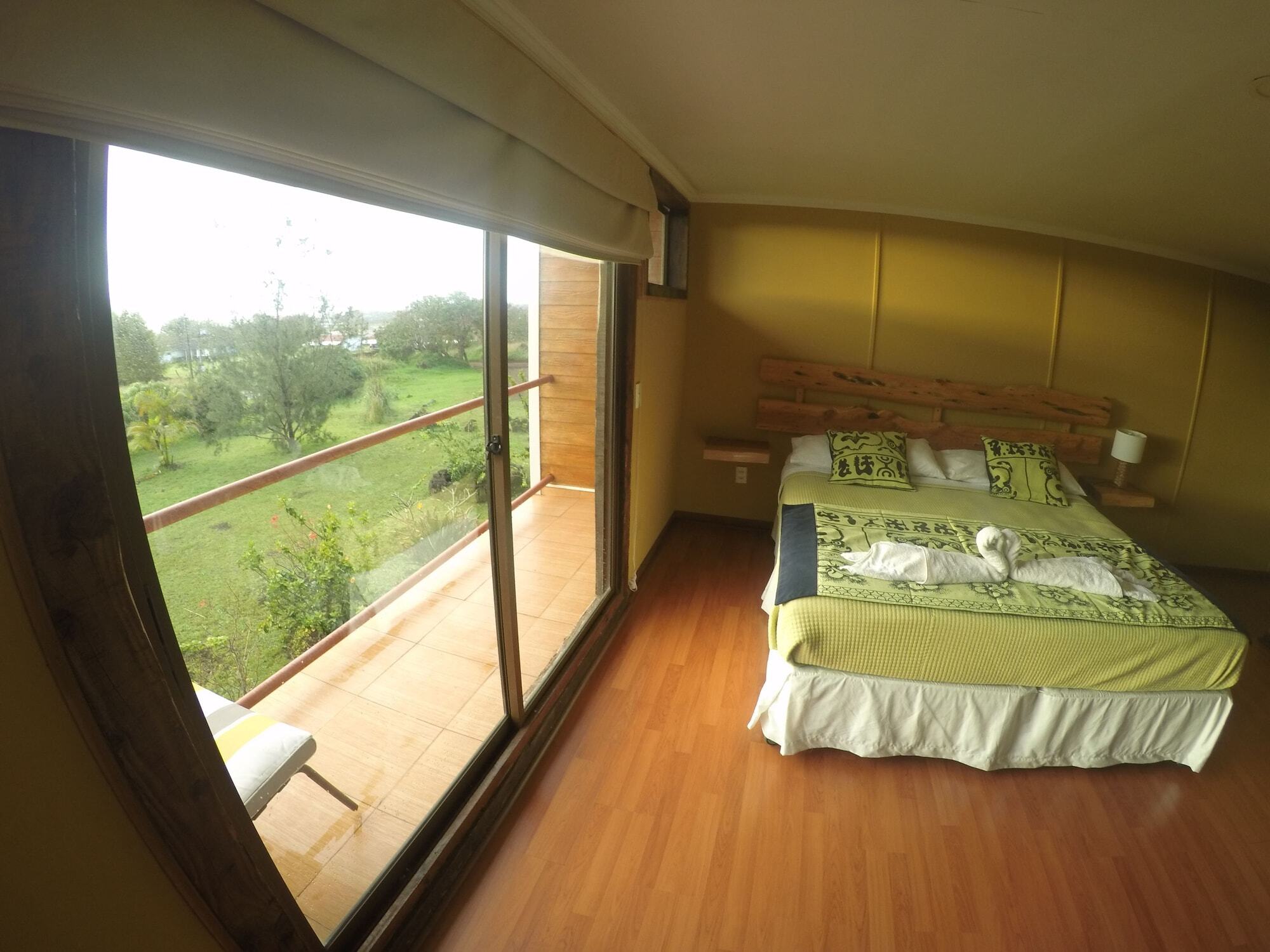 Hotel Uka Mana Hanga Roa Ngoại thất bức ảnh